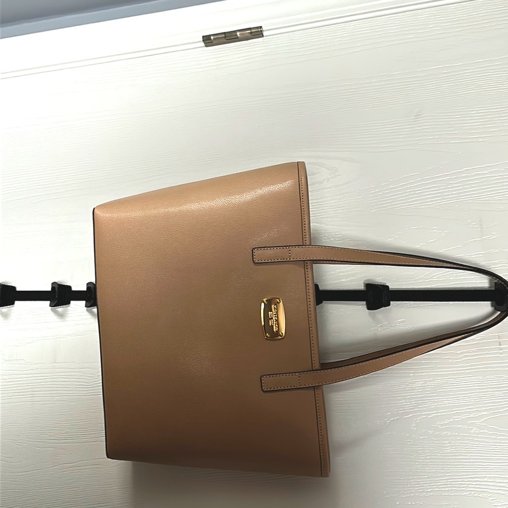 New Michael purse color:nude
